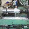 Cylindrical grinding without centers.